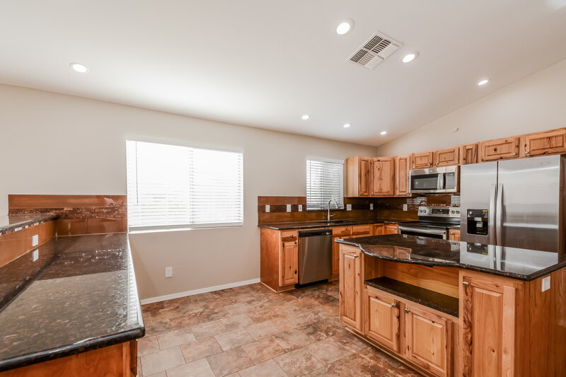 1,805/Mo, 13006 W Mandalay Ln El Mirage, AZ 85335 Dining Room View