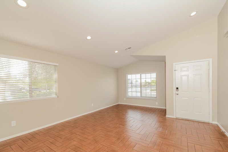 1,805/Mo, 13006 W Mandalay Ln El Mirage, AZ 85335 Family Room View