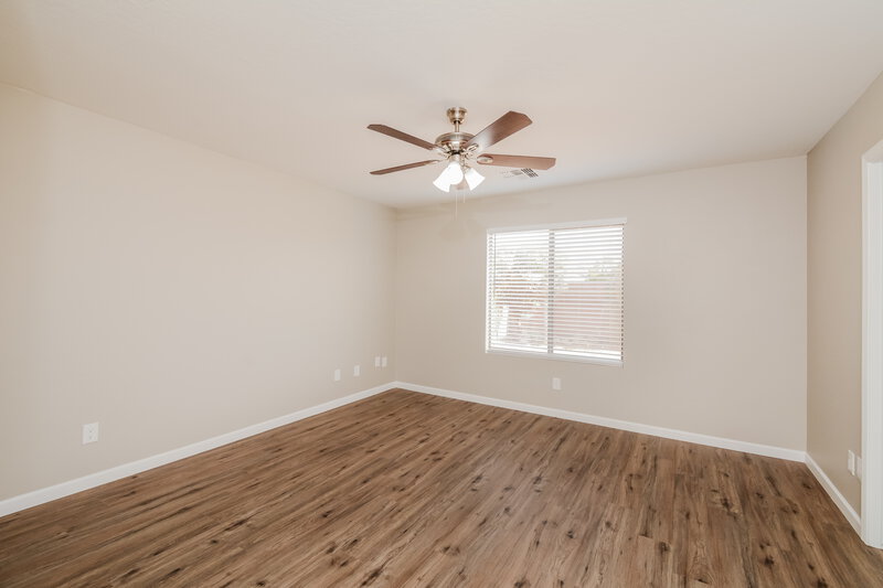 1,805/Mo, 13006 W Mandalay Ln El Mirage, AZ 85335 Main Bedroom View 2