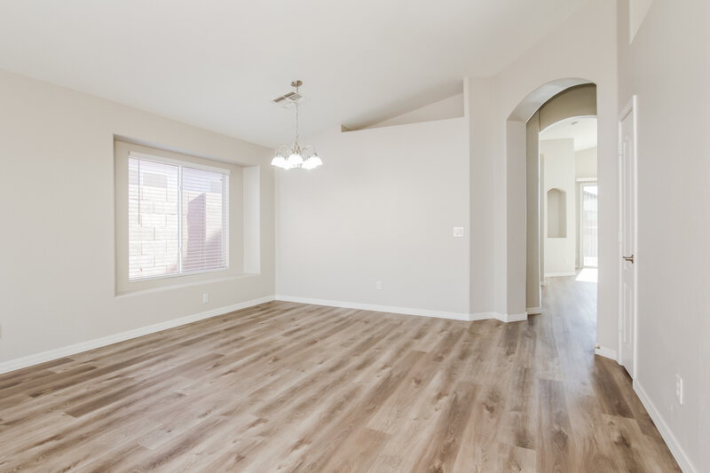 2,535/Mo, 1105 E Blackhawk Dr Phoenix, AZ 85024 Living Room View