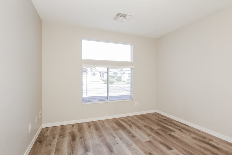 2,535/Mo, 1105 E Blackhawk Dr Phoenix, AZ 85024 Bedroom View