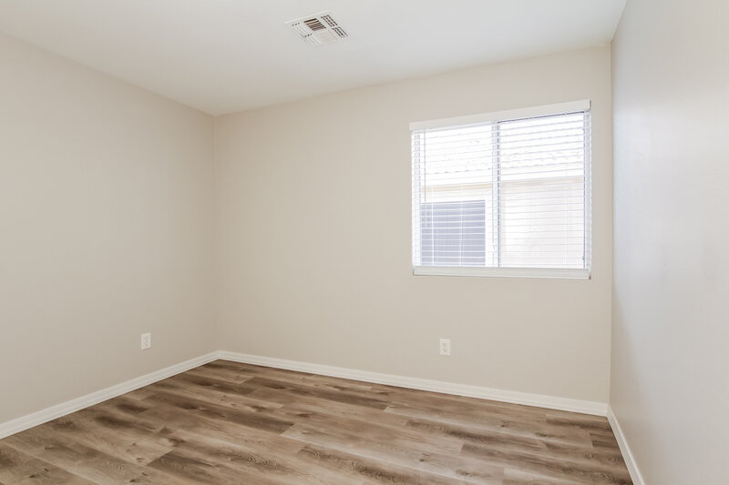 2,535/Mo, 1105 E Blackhawk Dr Phoenix, AZ 85024 Bedroom View 3