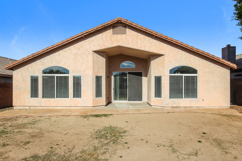 2,535/Mo, 1105 E Blackhawk Dr Phoenix, AZ 85024 Rear View 2