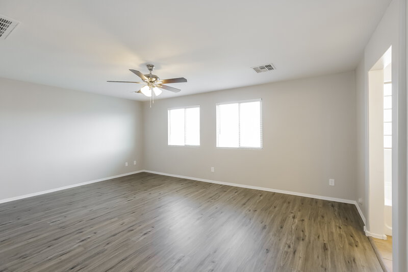 2,300/Mo, 7341 W Darrel Rd Laveen, AZ 85339 Main Bedroom View