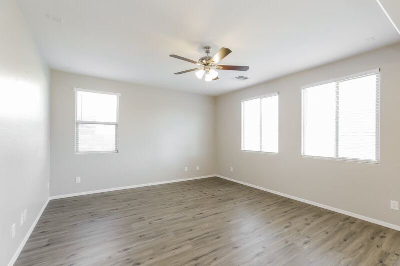 2,300/Mo, 7341 W Darrel Rd Laveen, AZ 85339 Main Bedroom View 2
