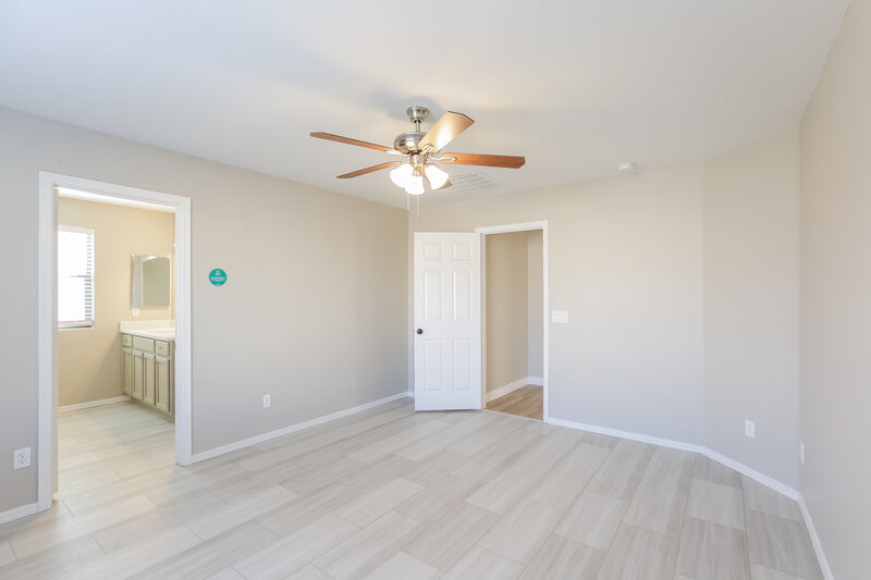 2,125/Mo, 4336 W Maldonado Rd Laveen, AZ 85339 Main Bedroom View 2