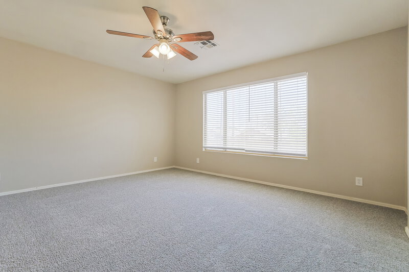 2,650/Mo, 177 W Shamrock St Gilbert, AZ 85233 Main Bedroom View