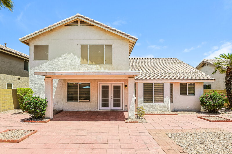 2,650/Mo, 177 W Shamrock St Gilbert, AZ 85233 Rear View
