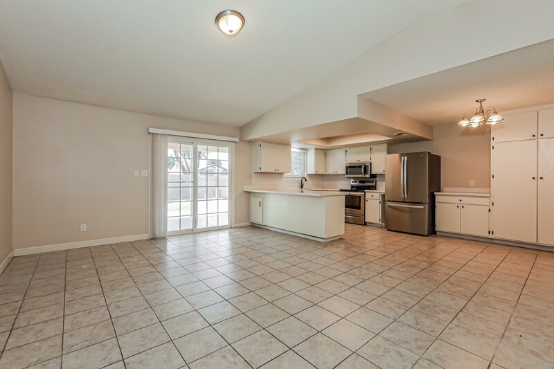 2,460/Mo, 2915 E Dolphin Ave Mesa, AZ 85204 Living Room View