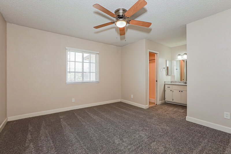 2,460/Mo, 2915 E Dolphin Ave Mesa, AZ 85204 Main Bedroom View