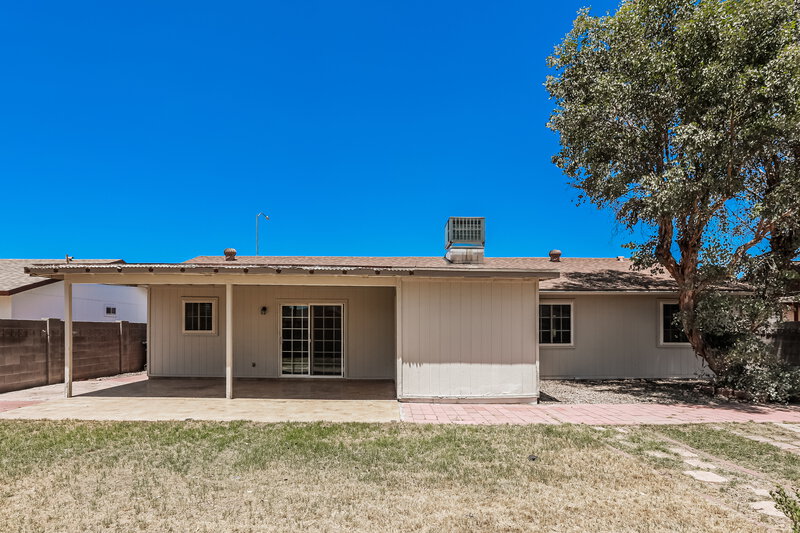 2,460/Mo, 2915 E Dolphin Ave Mesa, AZ 85204 Rear View