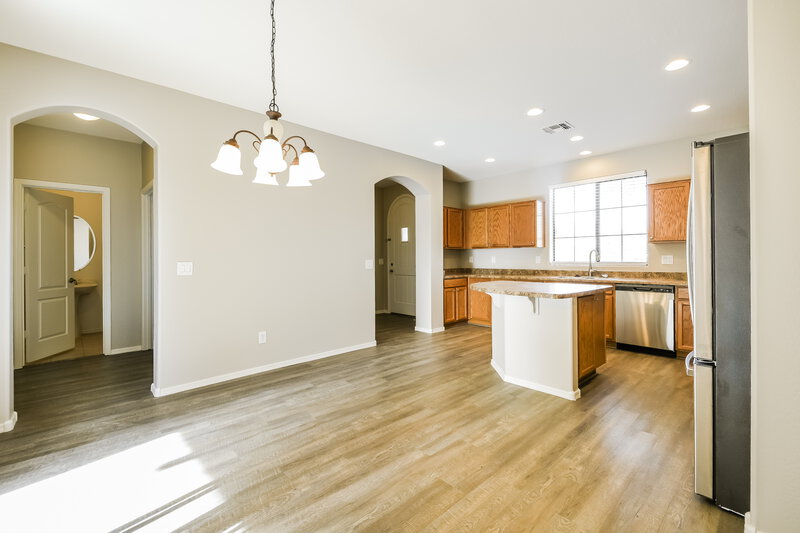 2,200/Mo, 2447 W Jake Haven Phoenix, AZ 85085 Dining Room View