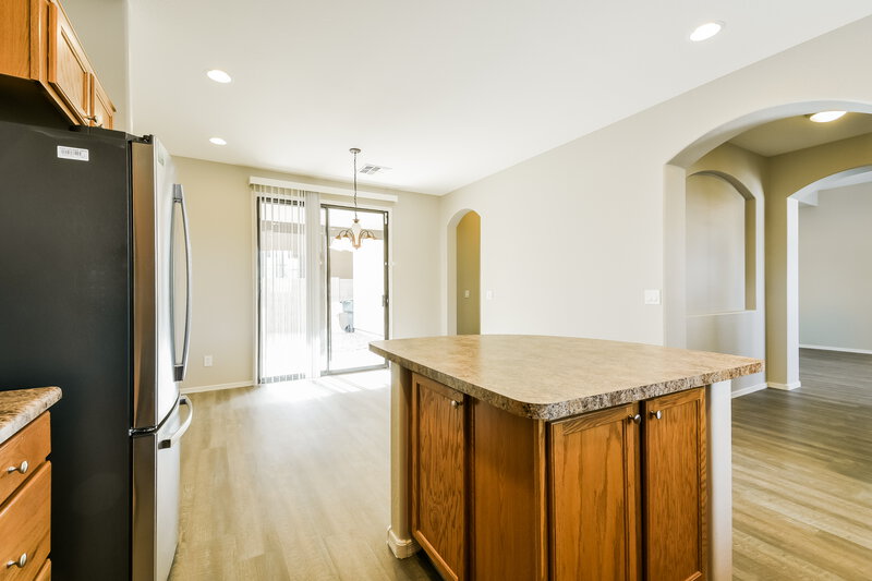 2,200/Mo, 2447 W Jake Haven Phoenix, AZ 85085 Kitchen View