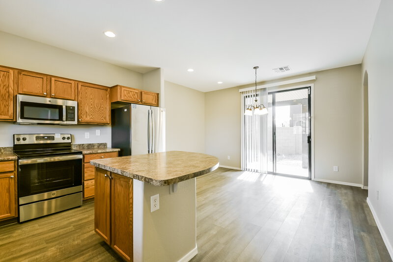 2,200/Mo, 2447 W Jake Haven Phoenix, AZ 85085 Kitchen View 3