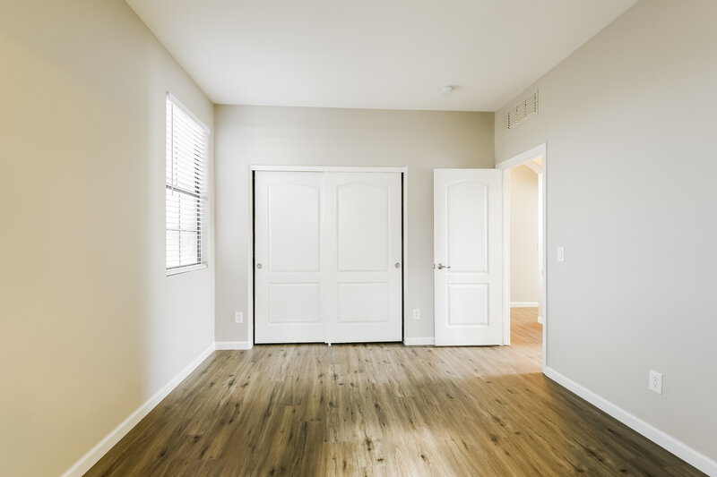 2,200/Mo, 2447 W Jake Haven Phoenix, AZ 85085 Bedroom View 2