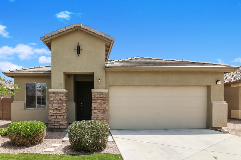 2,615/Mo, 7715 S 68th Dr Laveen, AZ 85339 External View