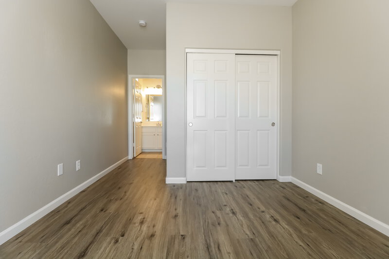 2,615/Mo, 7715 S 68th Dr Laveen, AZ 85339 Bedroom View 4