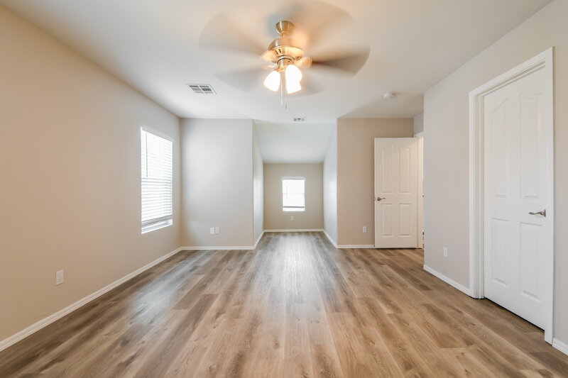 2,105/Mo, 34927 N 30th Ave Phoenix, AZ 85086 Main Bedroom View 2