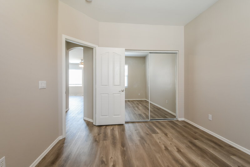 2,105/Mo, 34927 N 30th Ave Phoenix, AZ 85086 Bedroom View