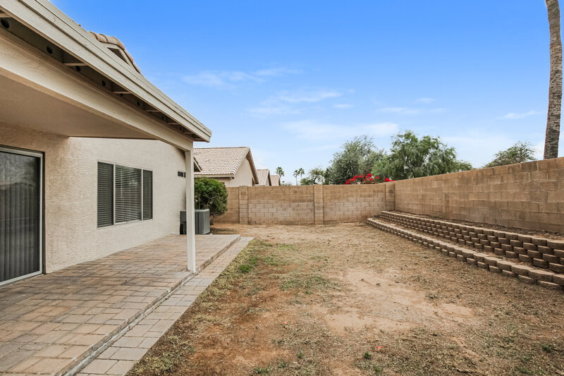 1,945/Mo, 15550 N Naegel Dr Surprise, AZ 85374 Rear View