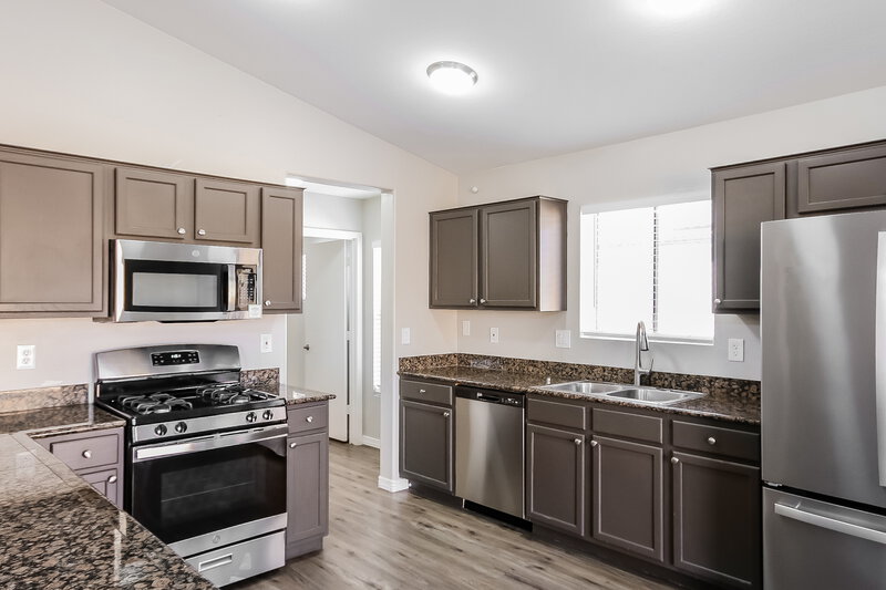 1,855/Mo, 12732 W Larkspur Rd El Mirage, AZ 85335 Kitchen View 2