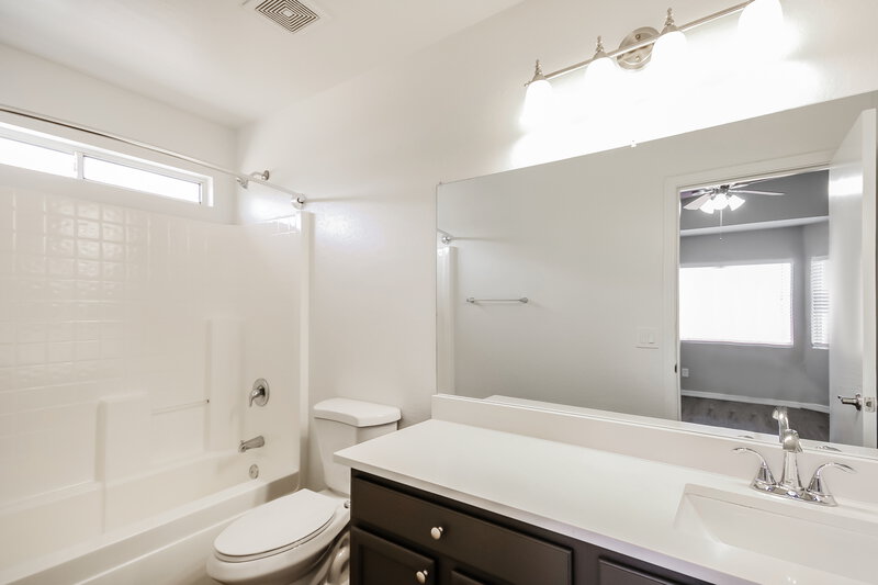 1,855/Mo, 12732 W Larkspur Rd El Mirage, AZ 85335 Main Bathroom View