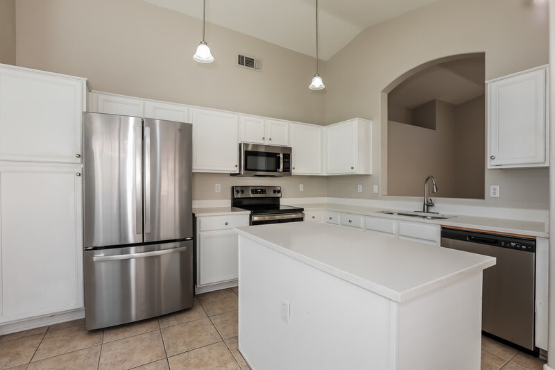 2,315/Mo, 72 N Cholla St Gilbert, AZ 85233 Kitchen View 2