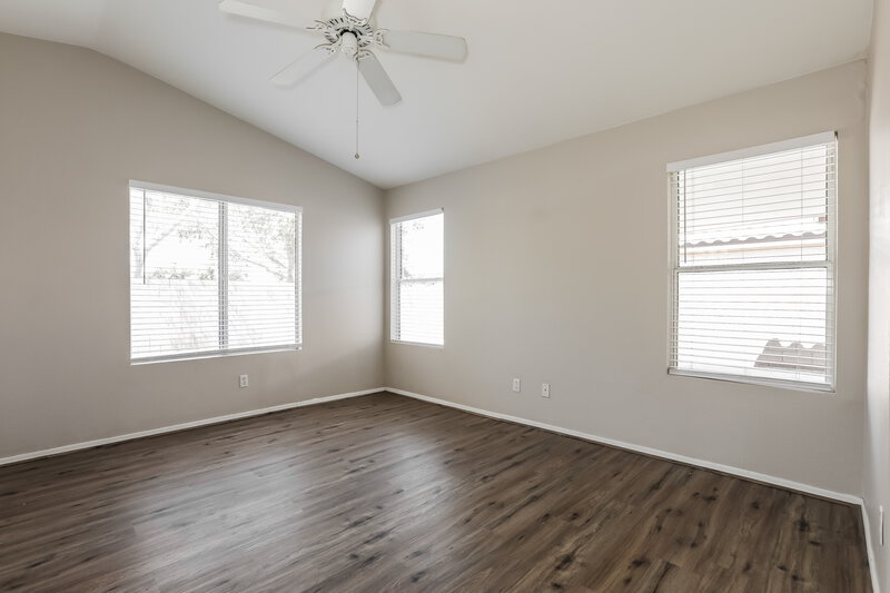 2,315/Mo, 72 N Cholla St Gilbert, AZ 85233 Main Bedroom View