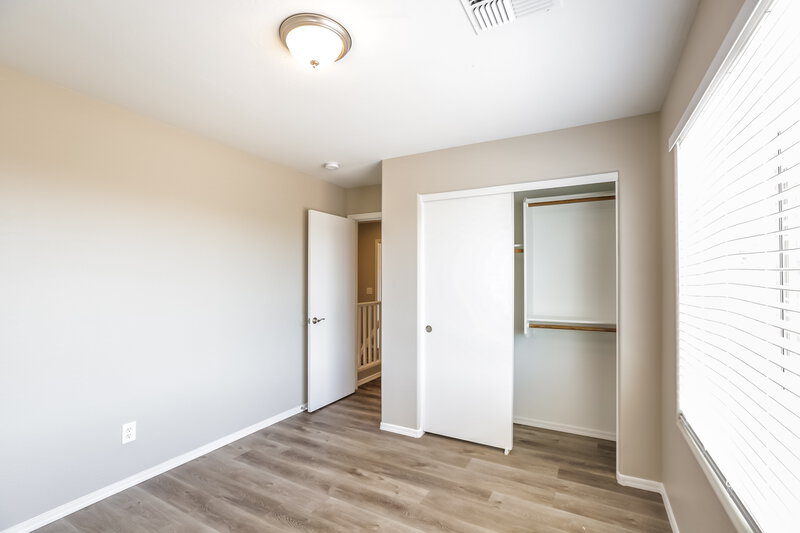 2,200/Mo, 6521 W Preston Ln Phoenix, AZ 85043 Bedroom View