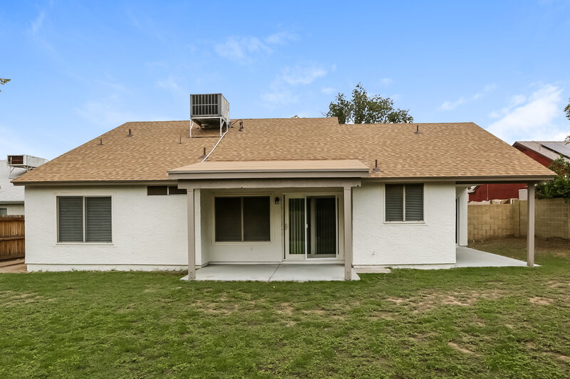 2,295/Mo, 1237 E Wickieup Ln Phoenix, AZ 85024 Rear View