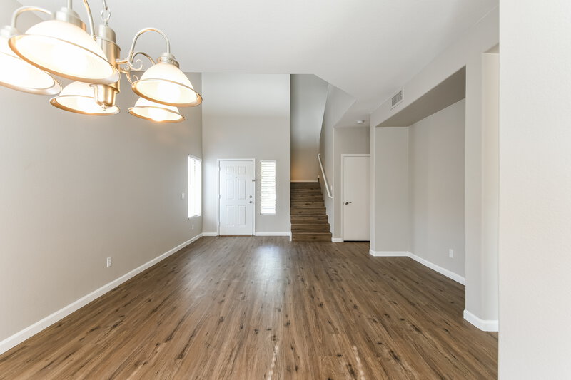 2,700/Mo, 40915 N Barnum Way Anthem, AZ 85086 Living Room View 2