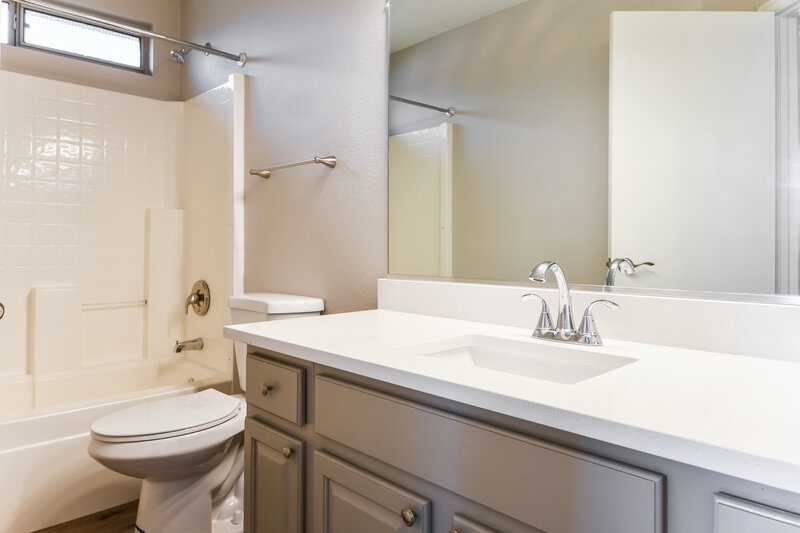 2,700/Mo, 40915 N Barnum Way Anthem, AZ 85086 Bathroom View 2