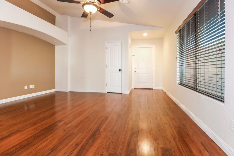 2,015/Mo, 1858 S 216Th Ln Buckeye, AZ 85326 Living Room View