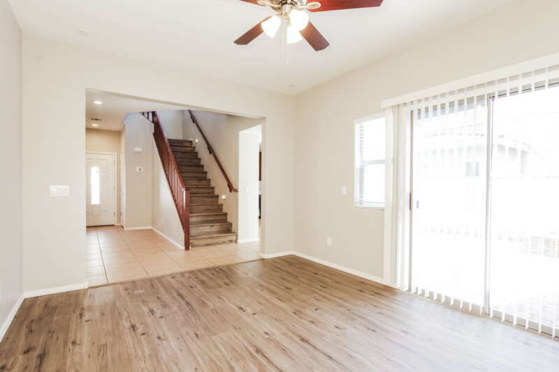 1,945/Mo, 2535 N 149th Ave Goodyear, AZ 85395 Living Room View 2