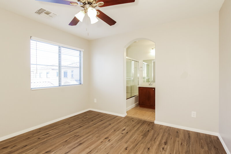 1,945/Mo, 2535 N 149th Ave Goodyear, AZ 85395 Main Bedroom View