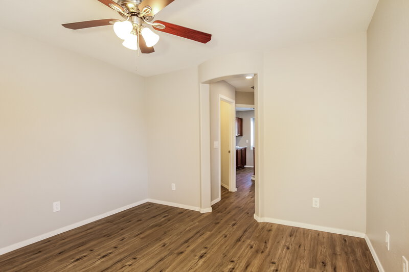 1,945/Mo, 2535 N 149th Ave Goodyear, AZ 85395 Main Bedroom View 2