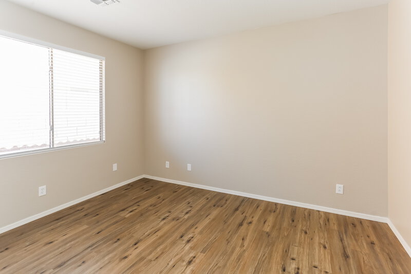 2,000/Mo, 10309 W Pioneer St Tolleson, AZ 85353 Bedroom View