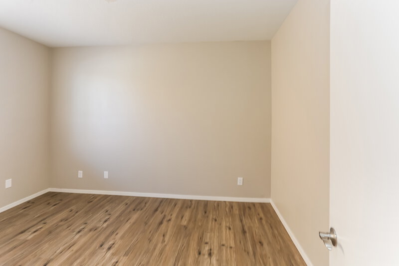 2,000/Mo, 10309 W Pioneer St Tolleson, AZ 85353 Bedroom View 5