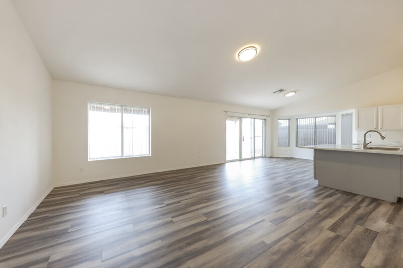 2,390/Mo, 252 W Wahalla Ln Phoenix, AZ 85027 Living Room View