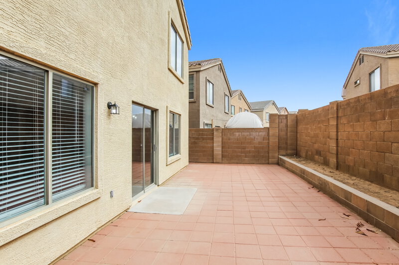 1,895/Mo, 6823 N 130th Ave Glendale, AZ 85307 Rear View