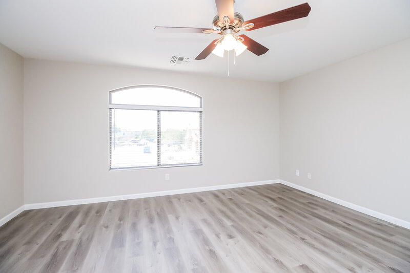 2,165/Mo, 35411 N Danish Red Trail San Tan Valley, AZ 85143 Main Bedroom View