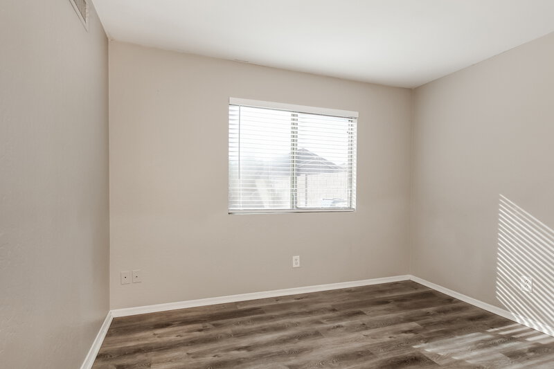 1,935/Mo, 13833 W Keim Dr Litchfield Park, AZ 85340 Bedroom View