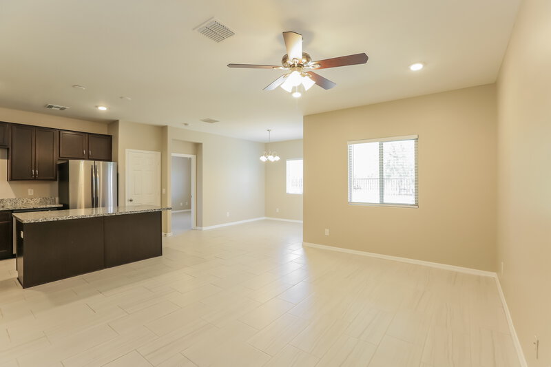 2,255/Mo, 8828 S 41st Dr Laveen, AZ 85339 Living Room View 2