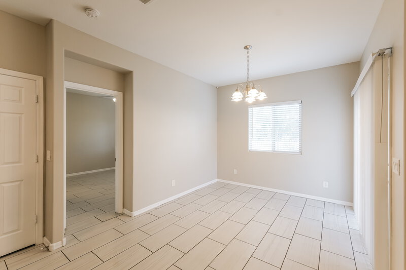 2,300/Mo, 8828 S 41st Dr Laveen, AZ 85339 Dining Room View
