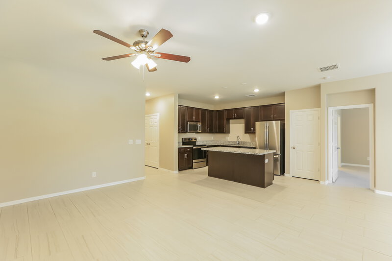 2,255/Mo, 8828 S 41st Dr Laveen, AZ 85339 Living Room View 3