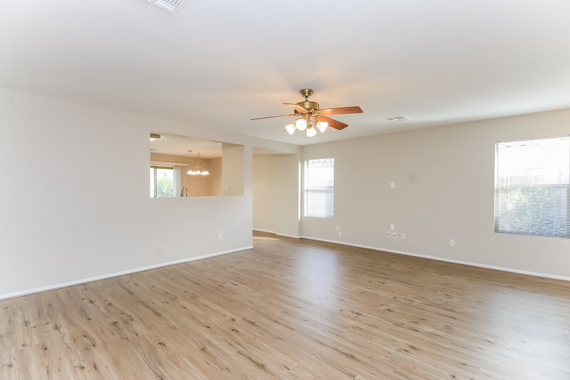 2,350/Mo, 11218 E Quarry Ave Mesa, AZ 85212 Living Room View 3