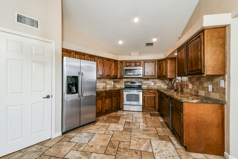 3,375/Mo, 1522 W Del Rio St Chandler, AZ 85224 Kitchen View