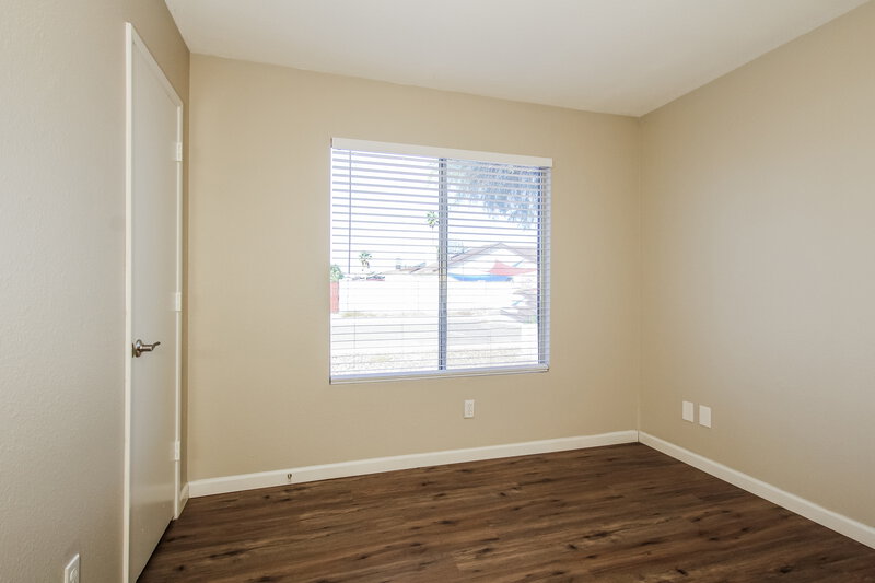 1,745/Mo, 20631 N 22nd Ave Phoenix, AZ 85027 Bedroom View 3