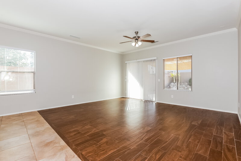 1,950/Mo, 425 E Goldmine Ct San Tan Valley, AZ 85140 Living Room View