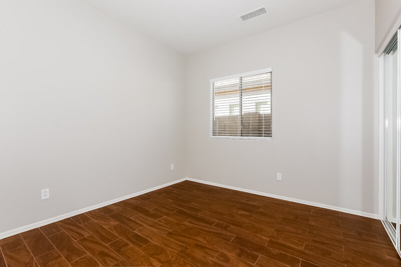 1,950/Mo, 425 E Goldmine Ct San Tan Valley, AZ 85140 Bathroom View